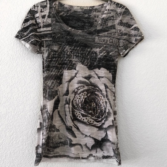 Papaya Tops - 🦋 Papaya | Studded Rose Tee Medium